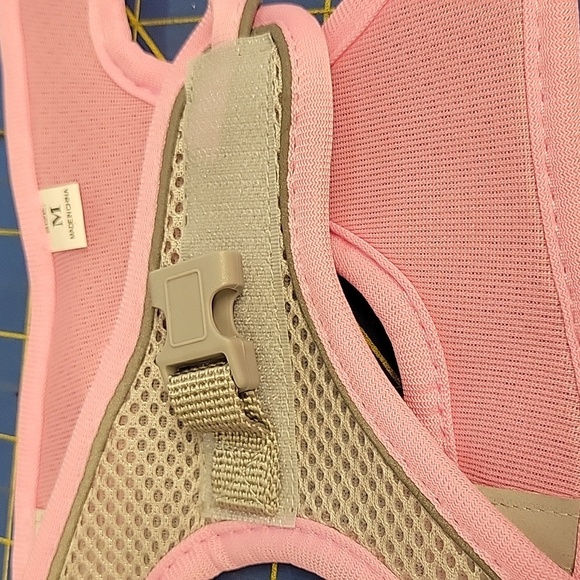 Pink & Gray Mesh Pet Buckle & Velcro Harness 12"/13" Around 6" Length - Picture 6 of 11